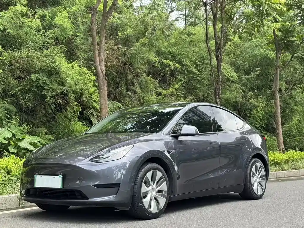 Tesla Model Y 2022 — фото 1