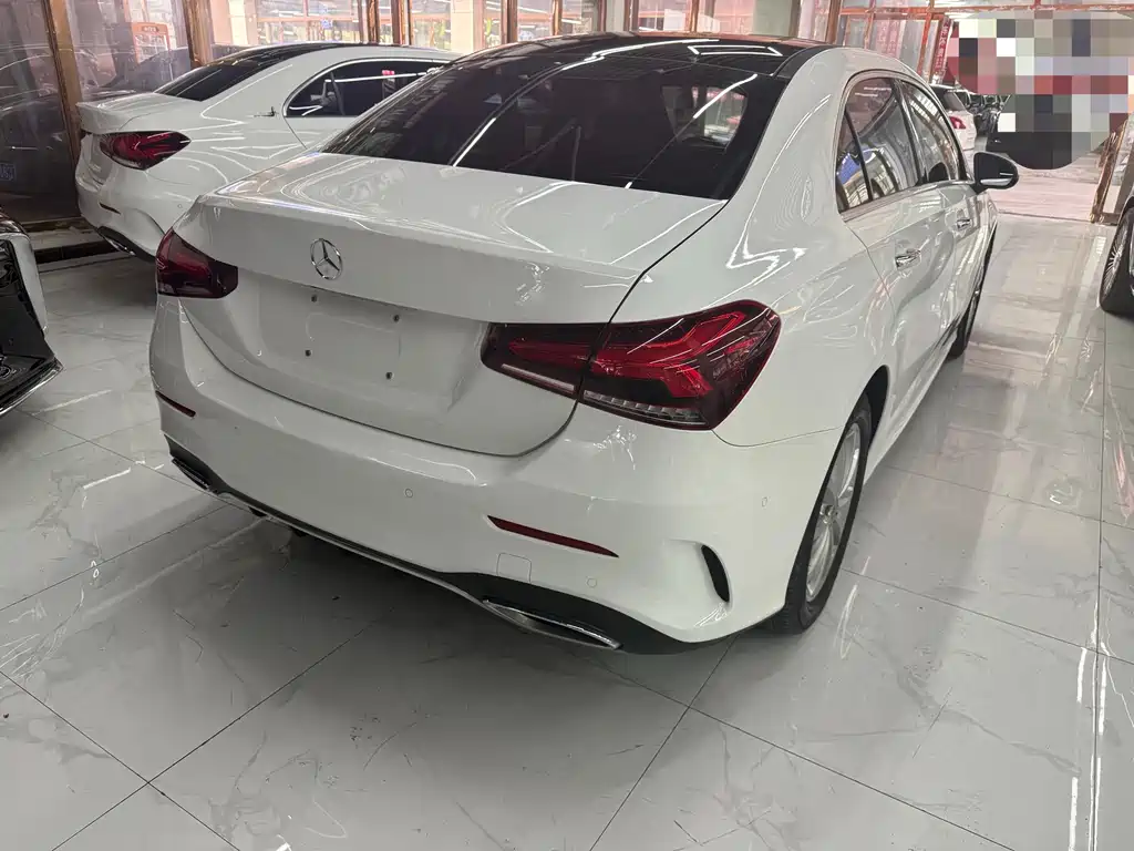 Mercedes-Benz A-Class 2022 — фото 8