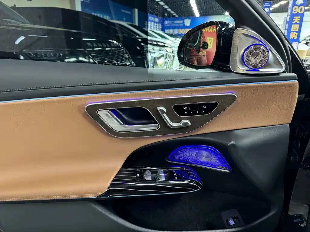Mercedes-Benz E-Class 2024