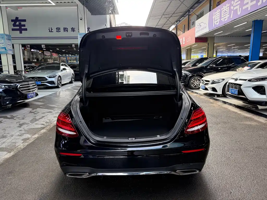 Mercedes-Benz E-Class 2020 — фото 20
