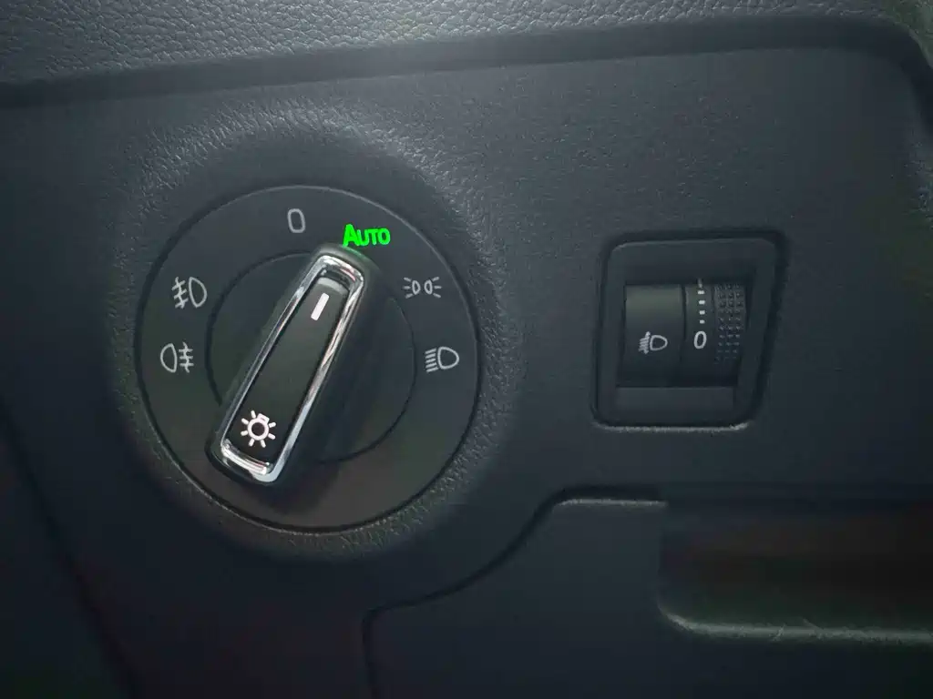 Skoda Karoq 2022 — фото 11