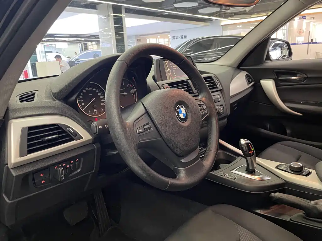 BMW 1 Series 2014 — фото 14