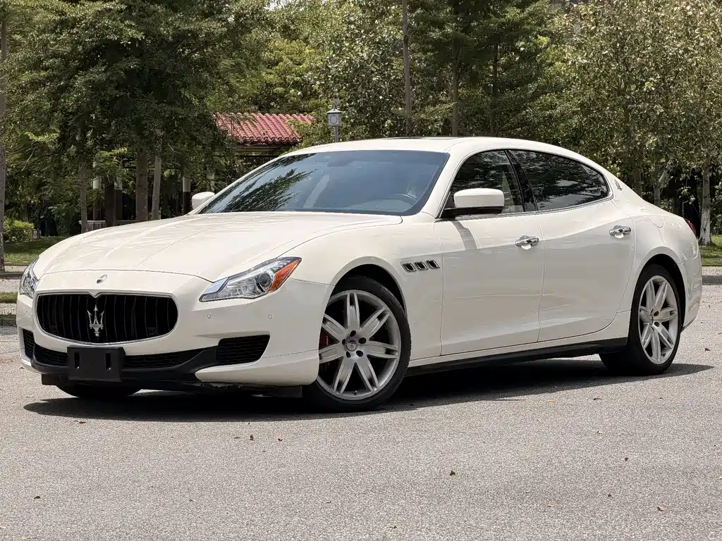Maserati Quattroporte 2016 — фото 1