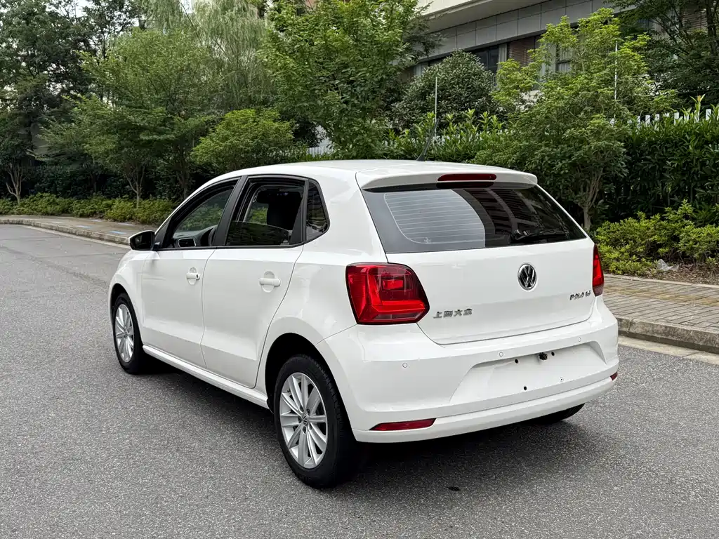 Volkswagen Polo 2015