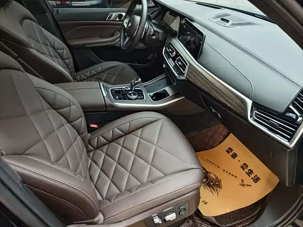 BMW X5 2023