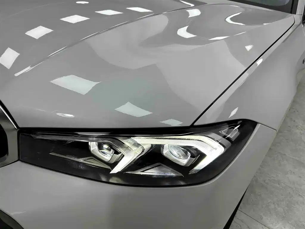BMW 3 Series 2023 — фото 18