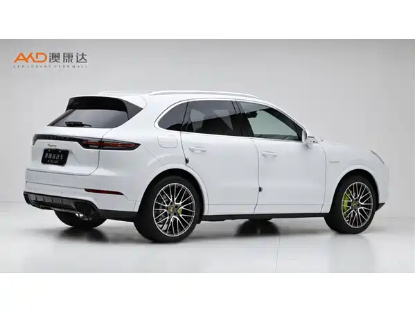 Porsche Cayenne New Energy 2021