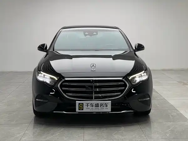 Mercedes-Benz E-Class 2024