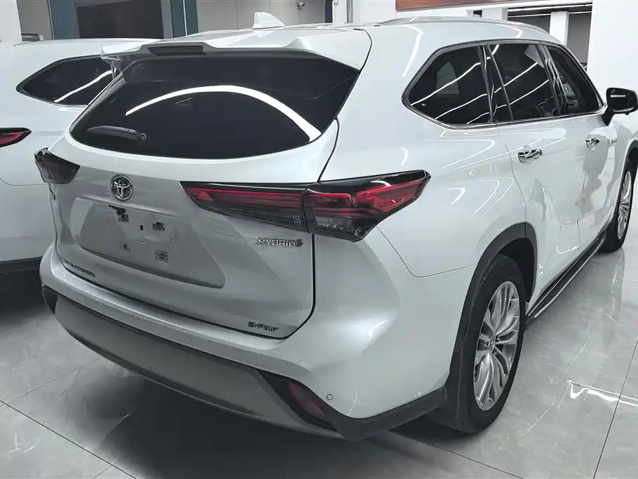 Toyota Highlander 2024
