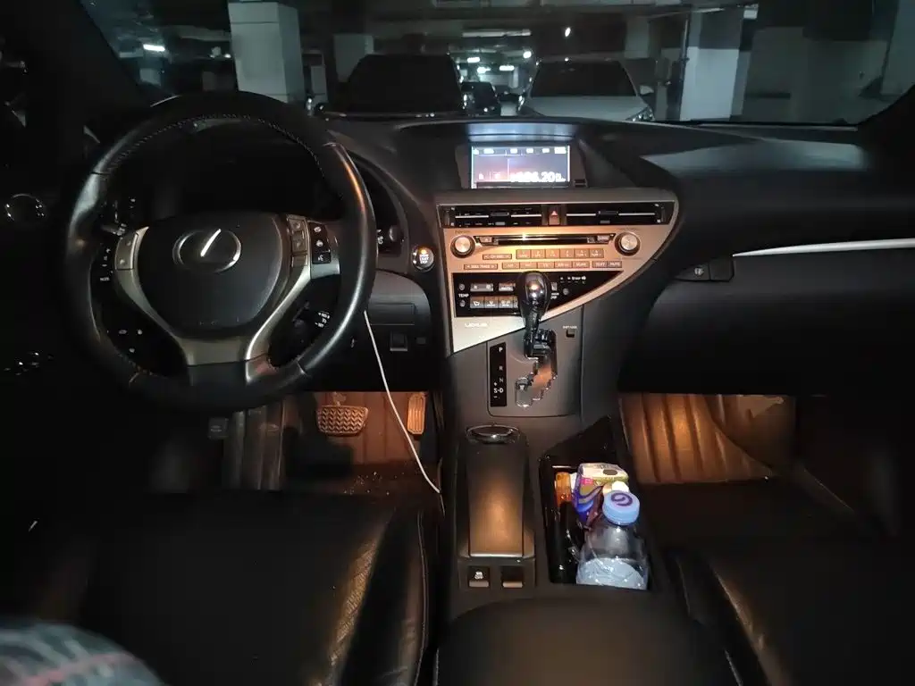 Lexus RX Classic 2014 — фото 10