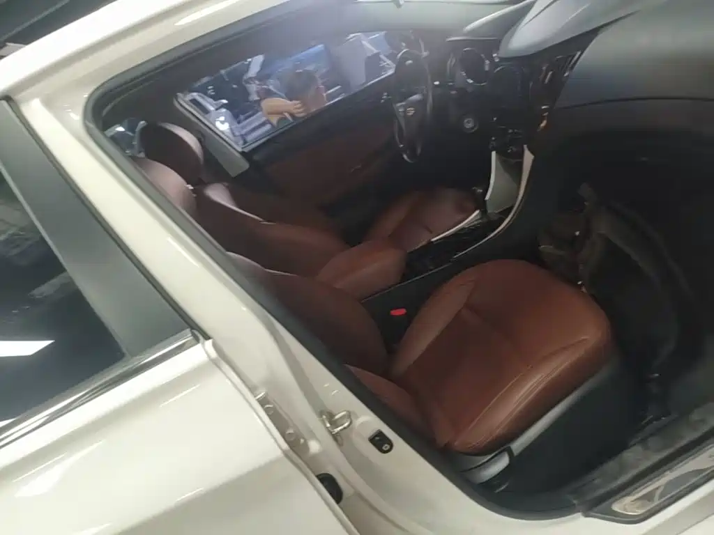 Hyundai Sonata 2016 — фото 25