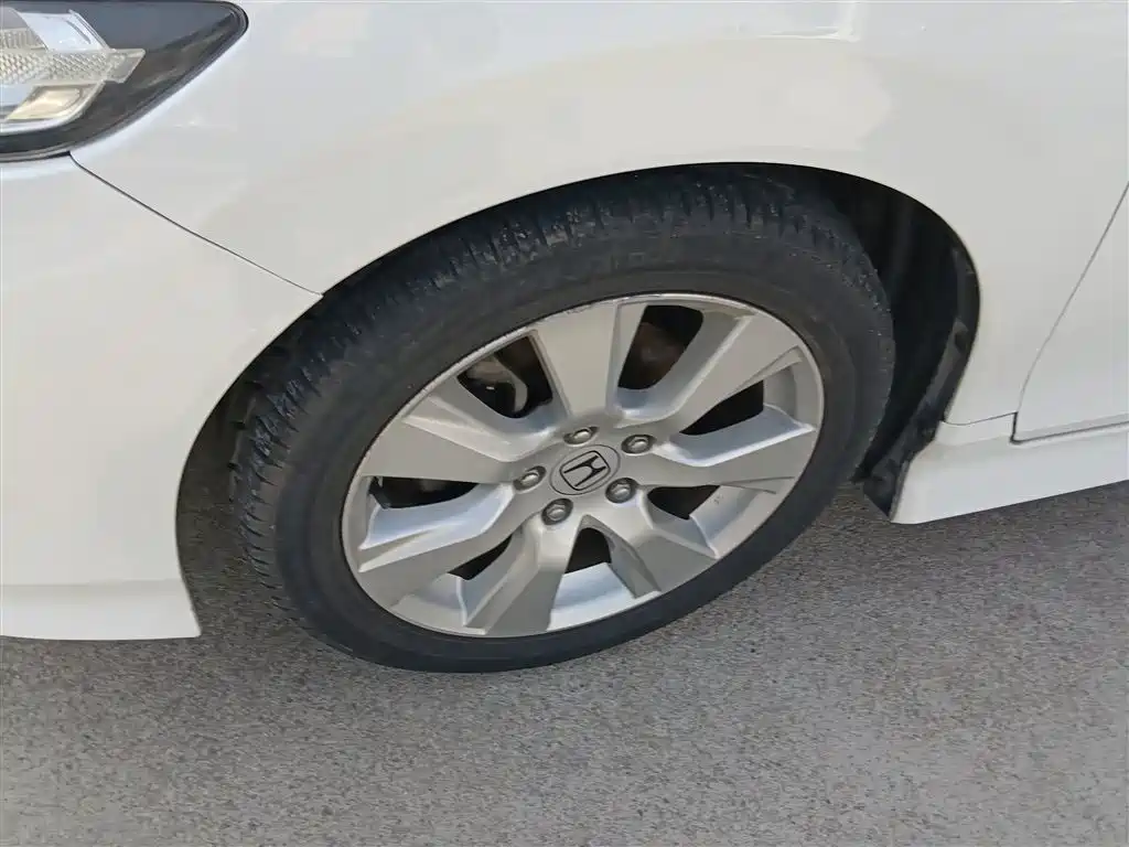Honda Jade 2015 — фото 23