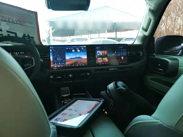 BAIC BJ40 2025