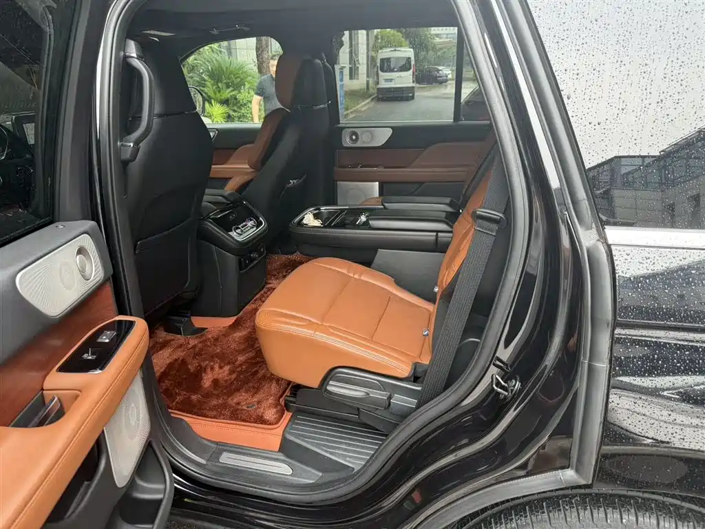 Lincoln Navigator 2020