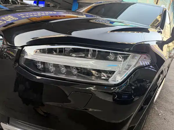 Volvo XC90 2022
