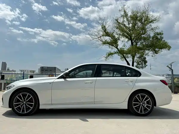 BMW 3 Series 2021