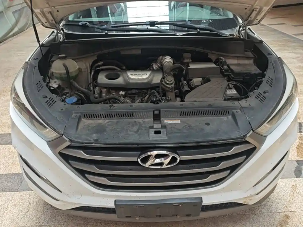 Hyundai Tucson 2016 — фото 20
