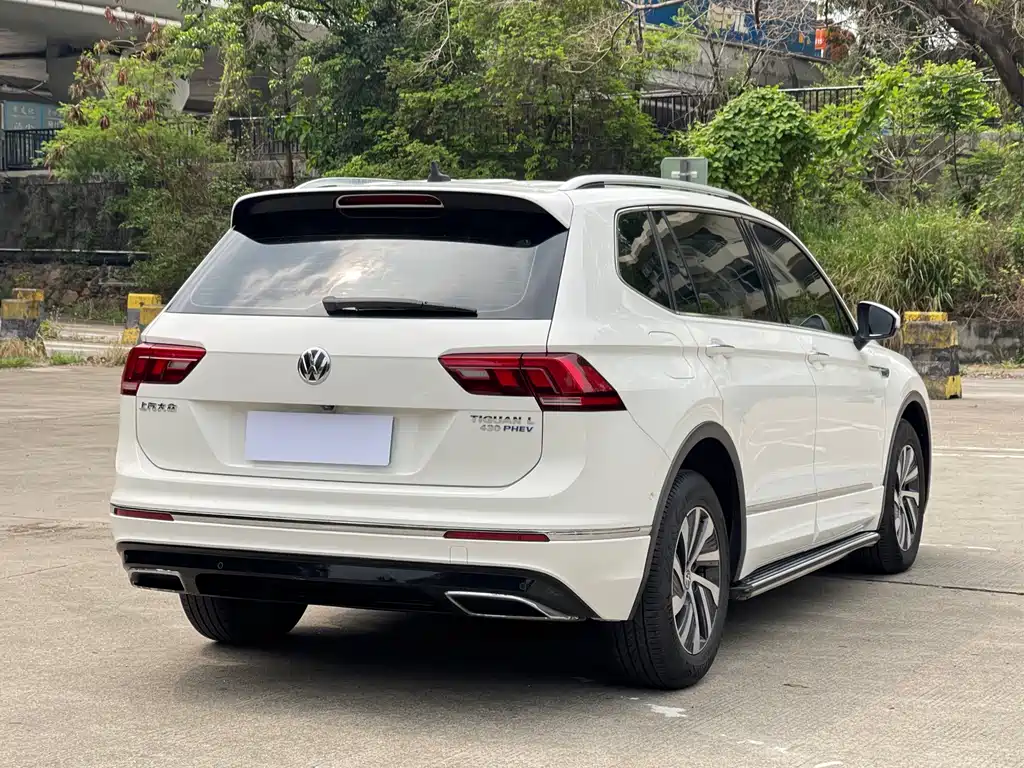 Volkswagen Tiguan L PHEV 2021 — фото 6