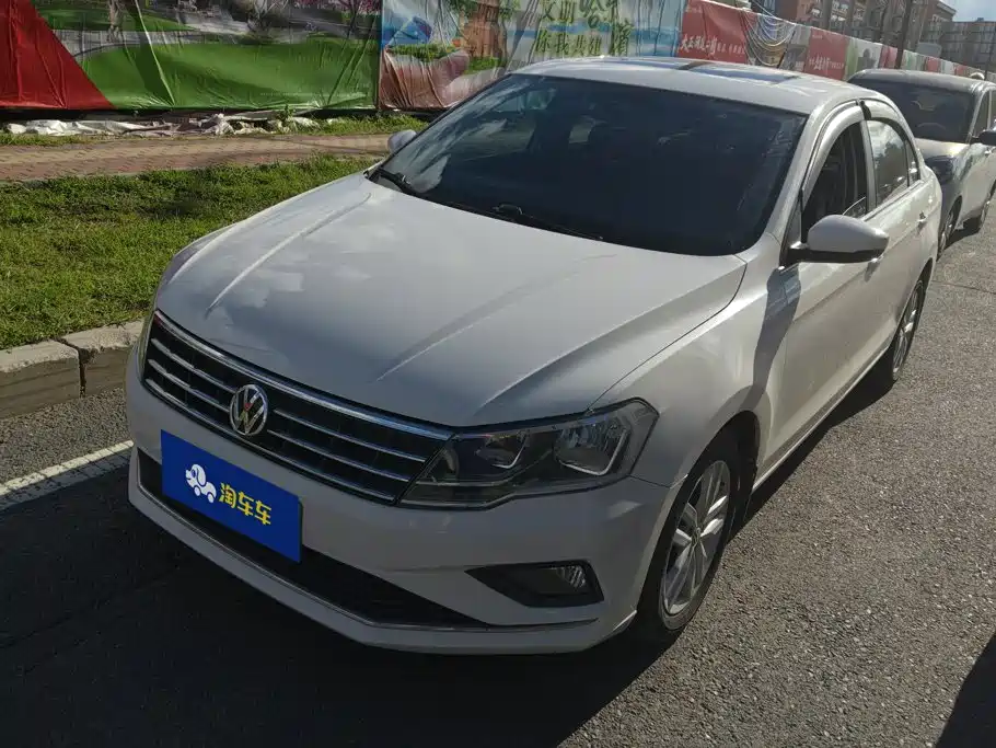 Volkswagen Jetta 2018 — фото 1