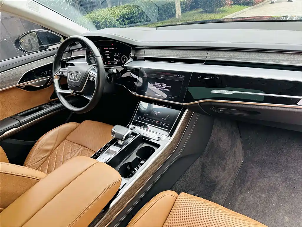Audi A8 2023 — фото 16