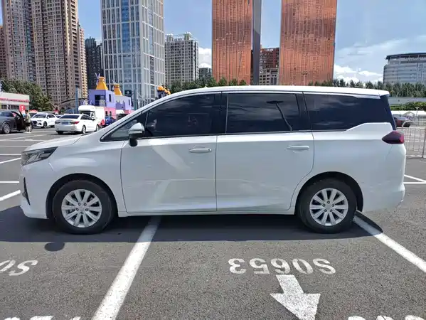 GAC Trumpchi M6 2022