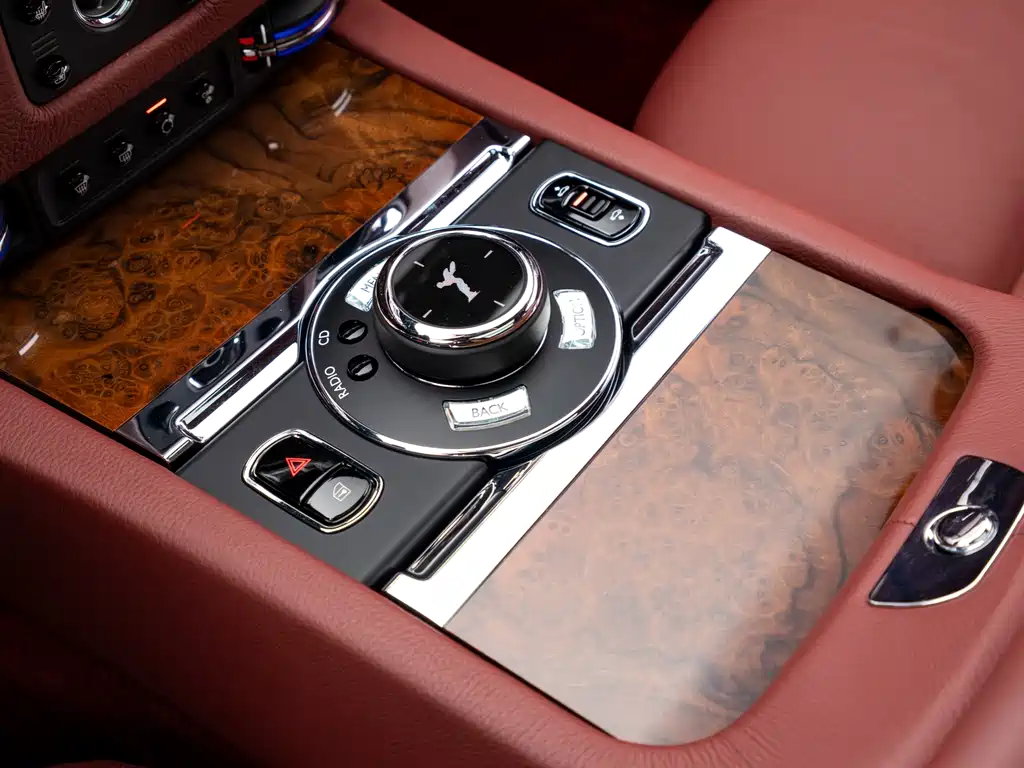 Rolls-Royce Ghost 2015 — фото 8