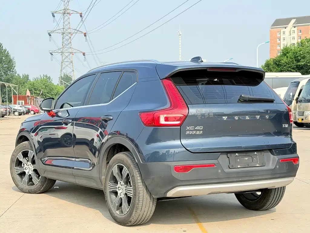 Volvo XC40 2020 — фото 10