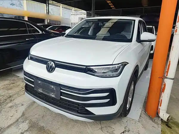 Volkswagen Tharu 2025