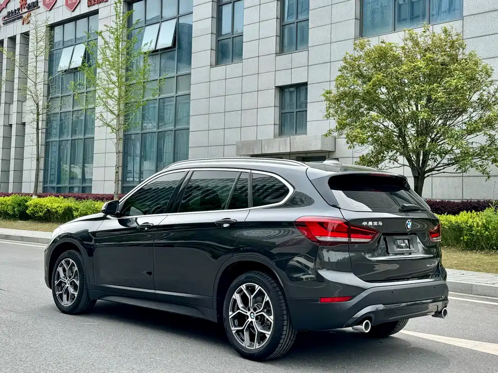 BMW X1 2022 — фото 11