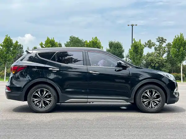 Hyundai Santa Fe 2017