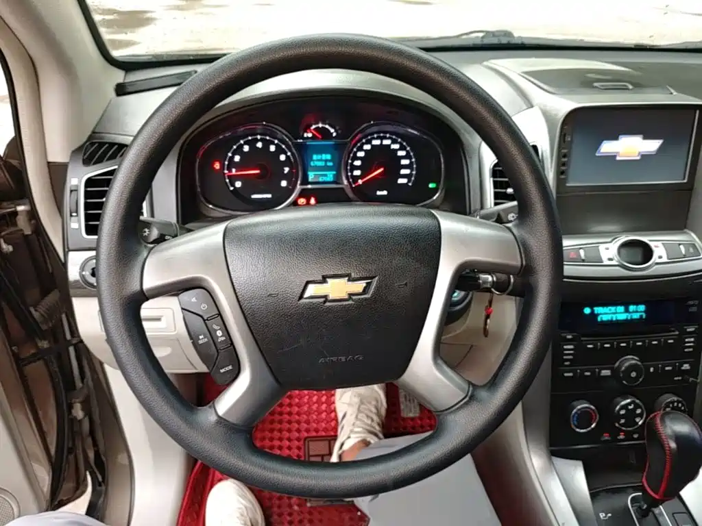 Chevrolet Captiva 2016 — фото 11