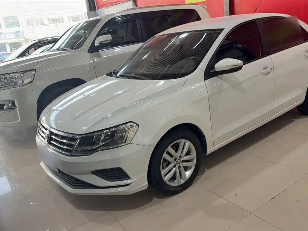Volkswagen Jetta 2019 — фото 7