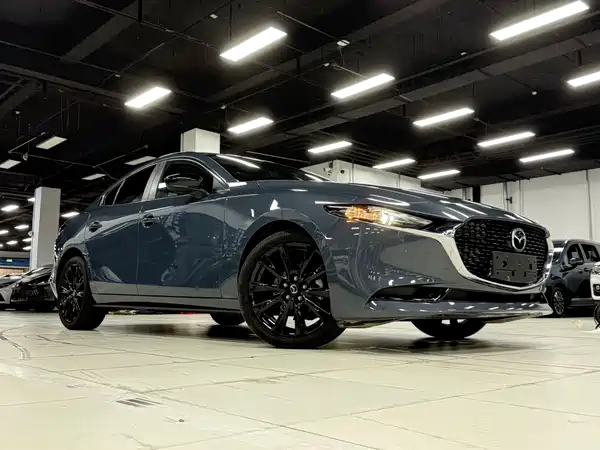 Mazda 3 Axela 2023