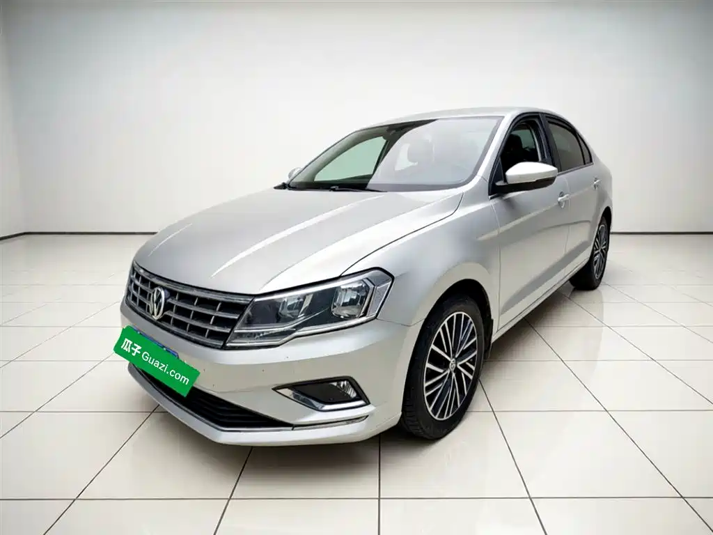 Volkswagen Jetta 2017 — фото 1