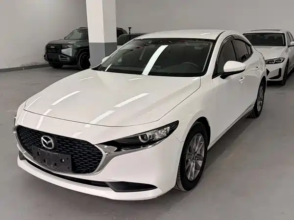 Mazda 3 Axela 2022