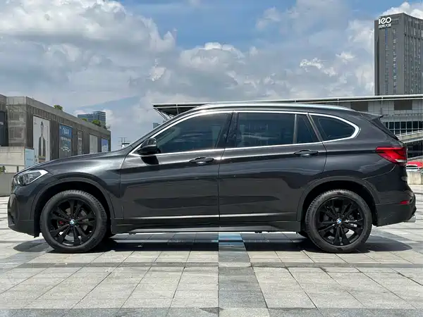 BMW X1 2021