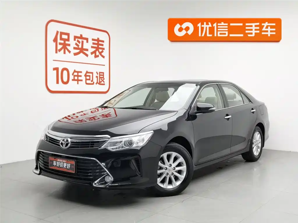 Toyota Camry 2017 — фото 1
