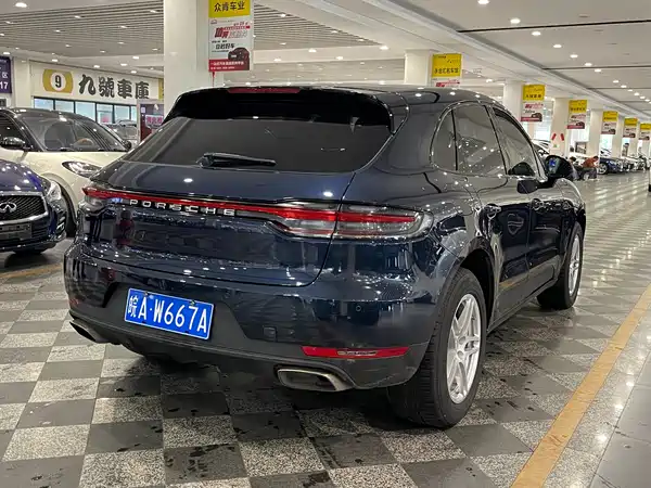 Porsche Macan 2020
