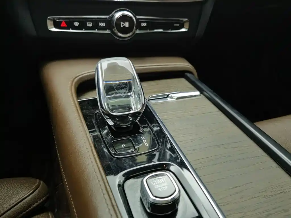 Volvo S90 2023 — фото 13
