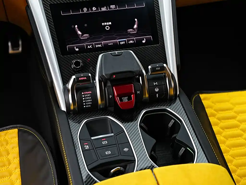 Lamborghini Urus 2019 — фото 15