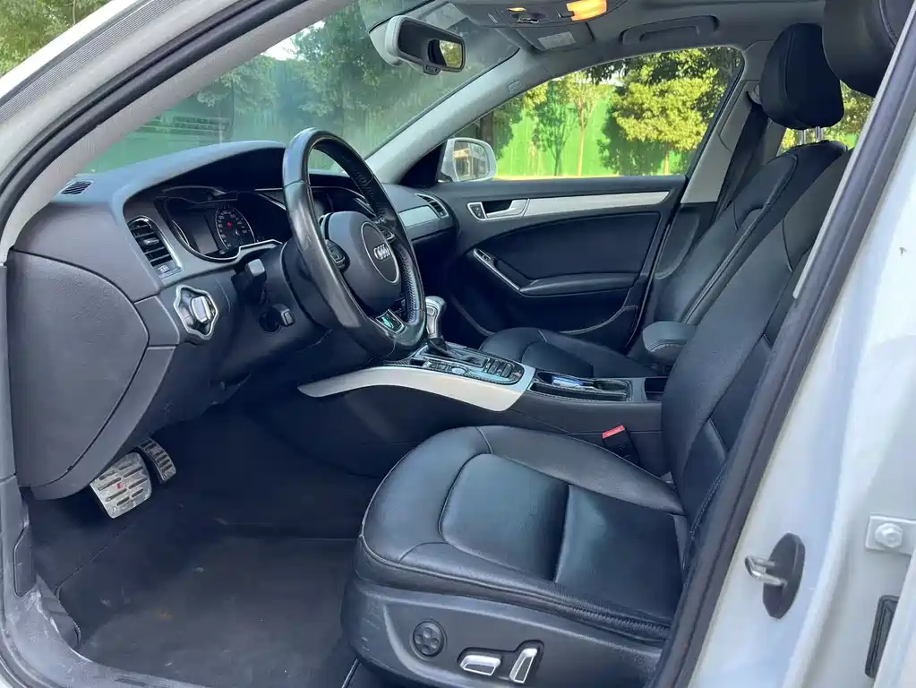 Audi A4L 2016