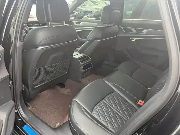 Audi A6L 2025