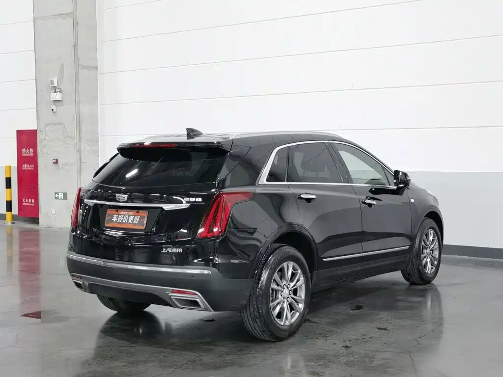 Cadillac XT5 2020 — фото 2