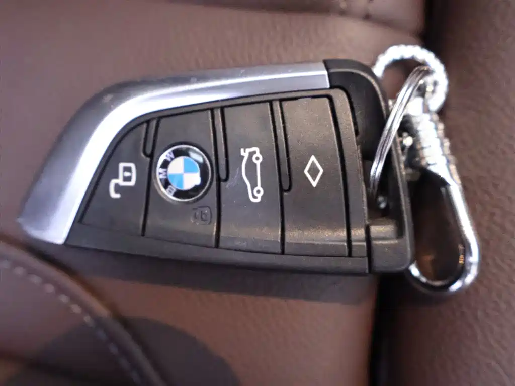 BMW X4 2021 — фото 25