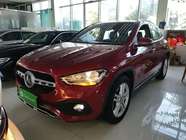 Mercedes-Benz GLA 2020