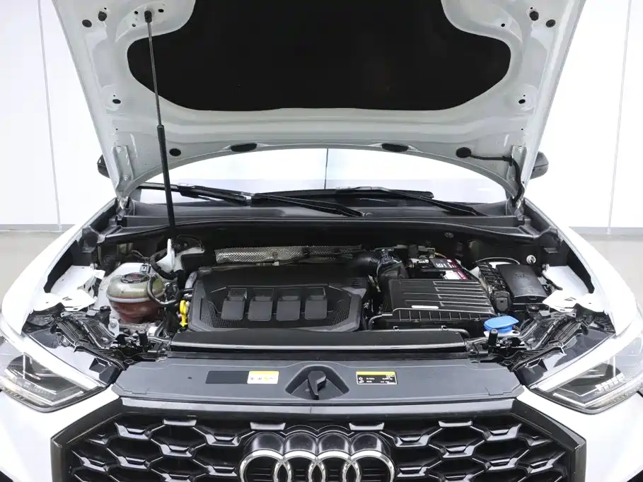 Audi Q3 Sportback 2022 — фото 31