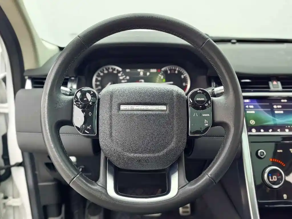 Land Rover Discovery Sport 2021 — фото 9