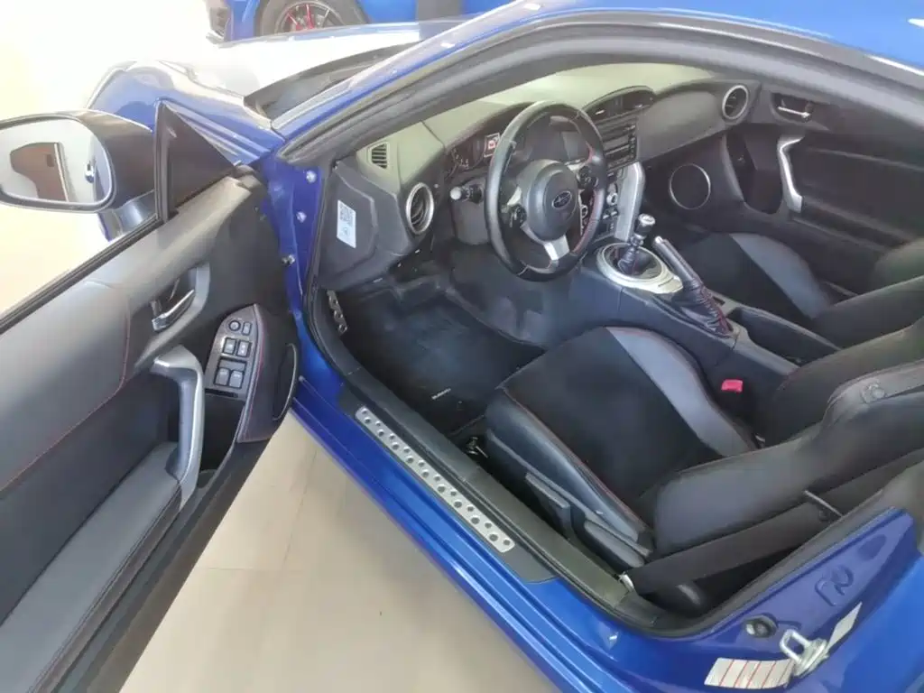 Subaru BRZ 2017 — фото 16