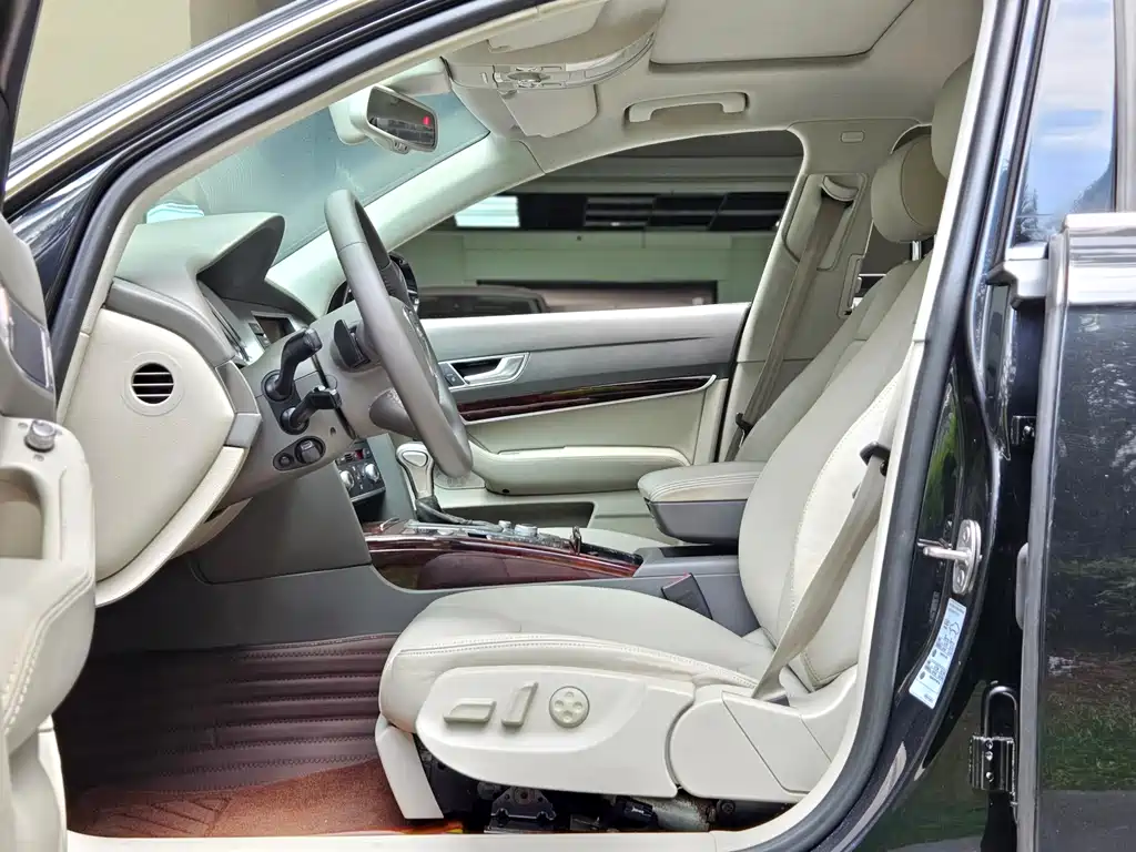 Audi A6L 2011