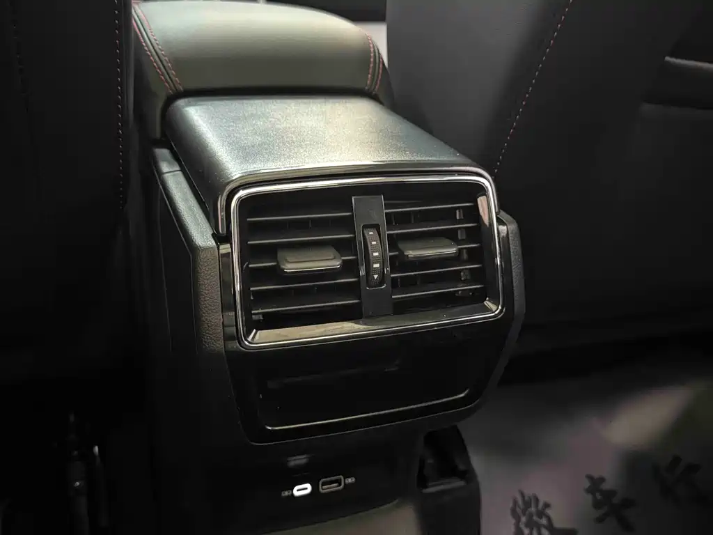 Skoda Korok 2023 — фото 19